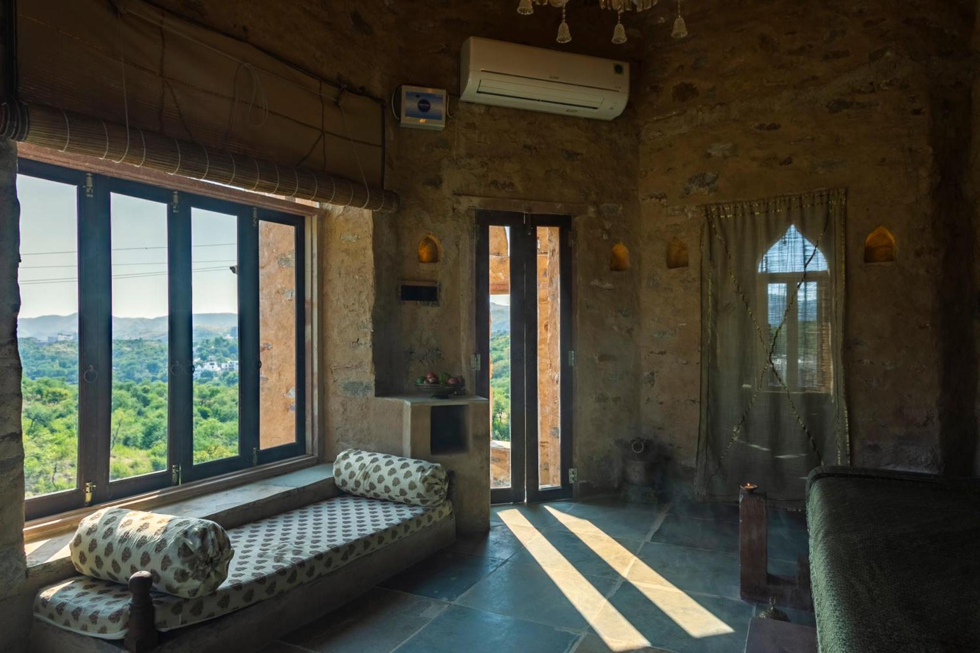 Manmatha A Luxury Retreat Bed and Breakfast Udaipur Esterno foto