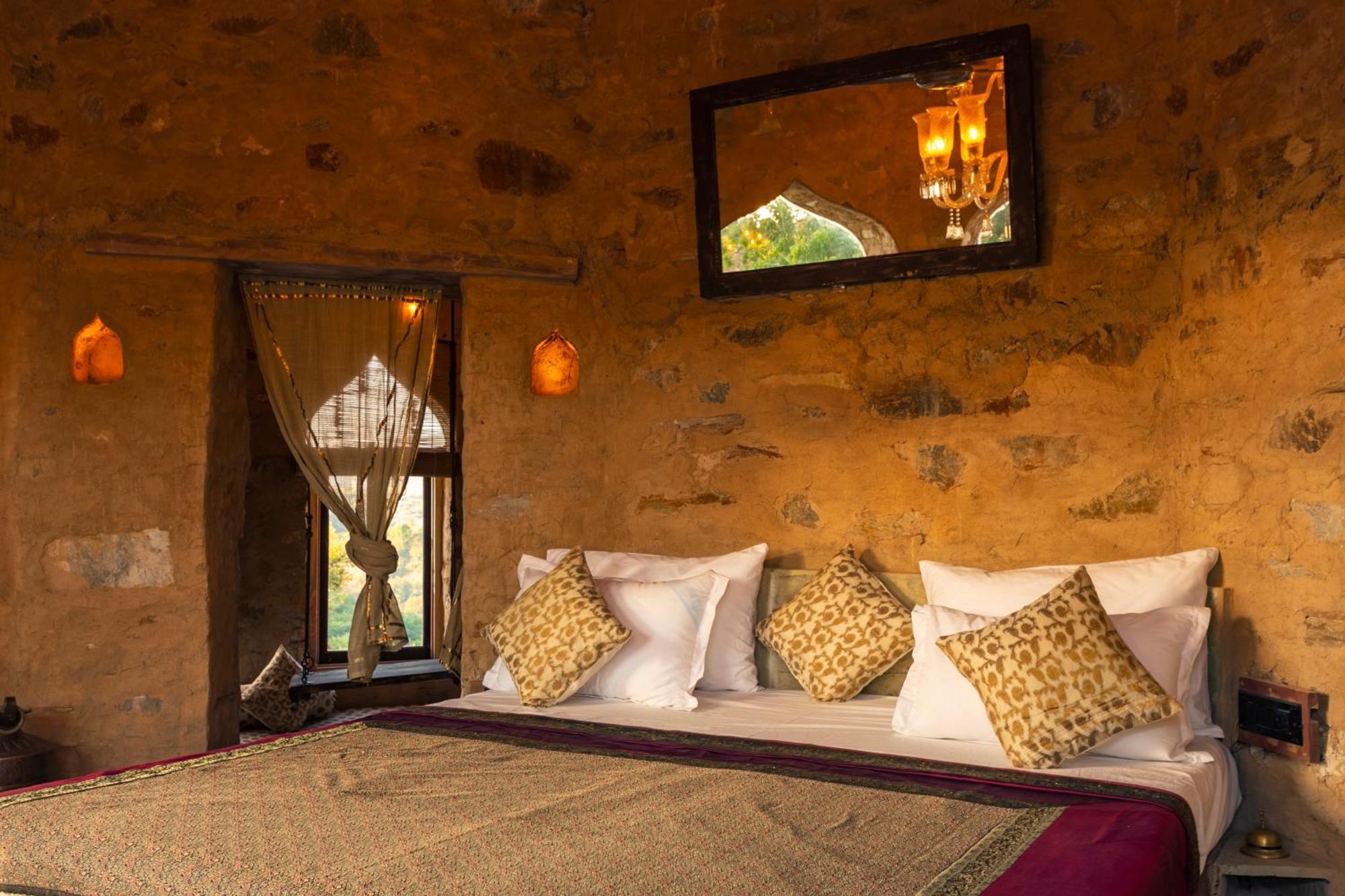 Manmatha A Luxury Retreat Bed and Breakfast Udaipur Esterno foto