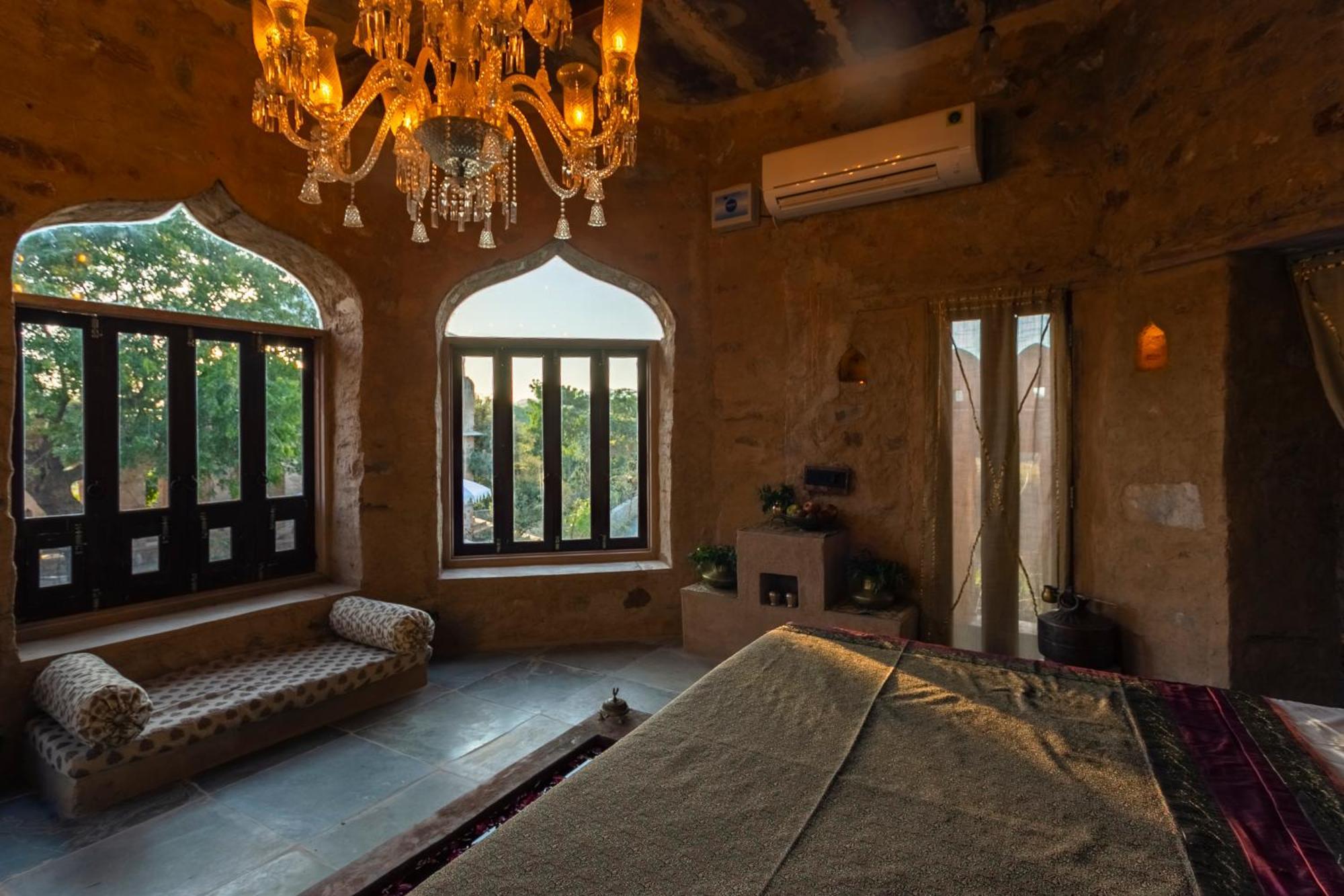 Manmatha A Luxury Retreat Bed and Breakfast Udaipur Esterno foto