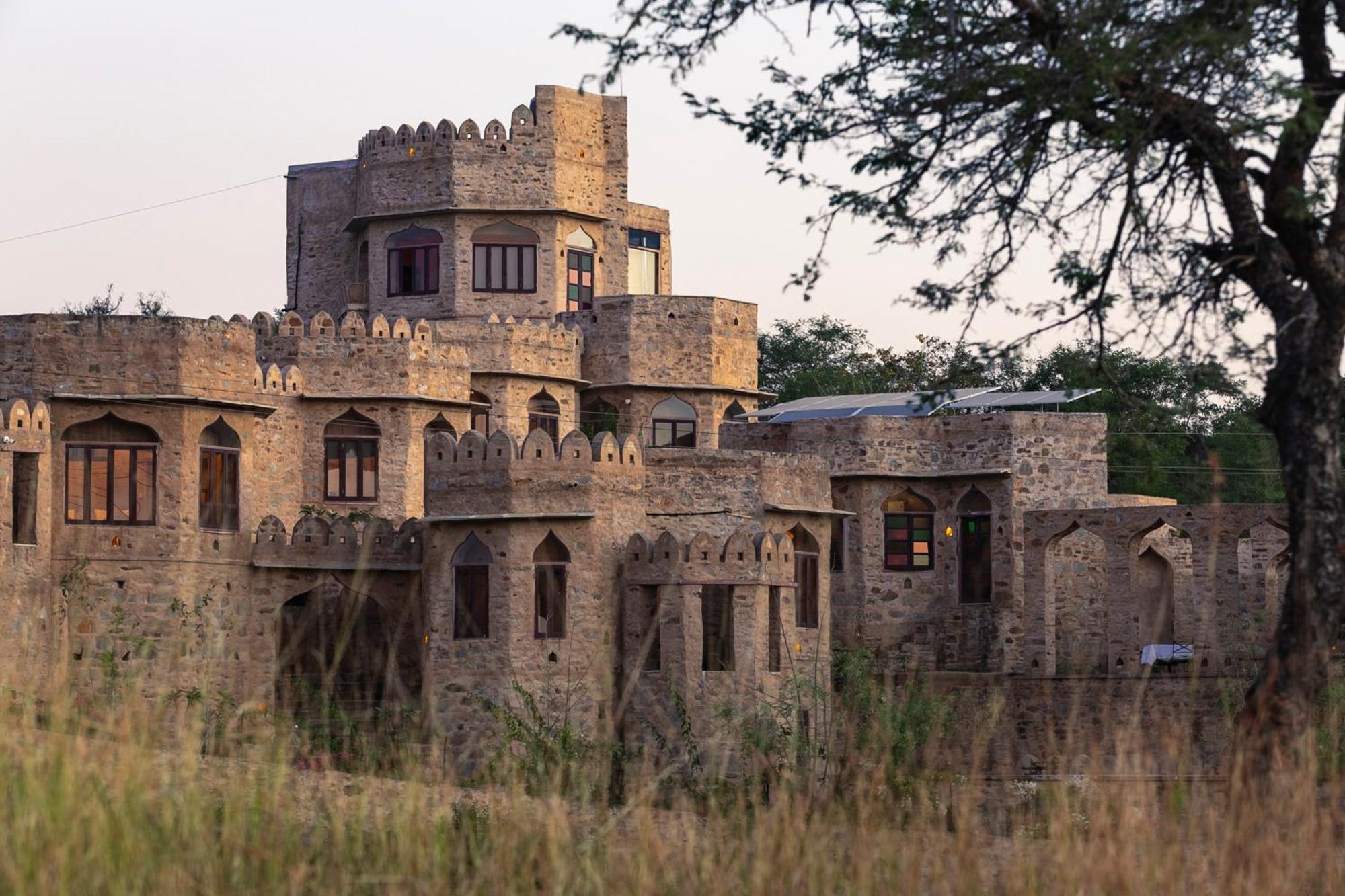 Manmatha A Luxury Retreat Bed and Breakfast Udaipur Esterno foto