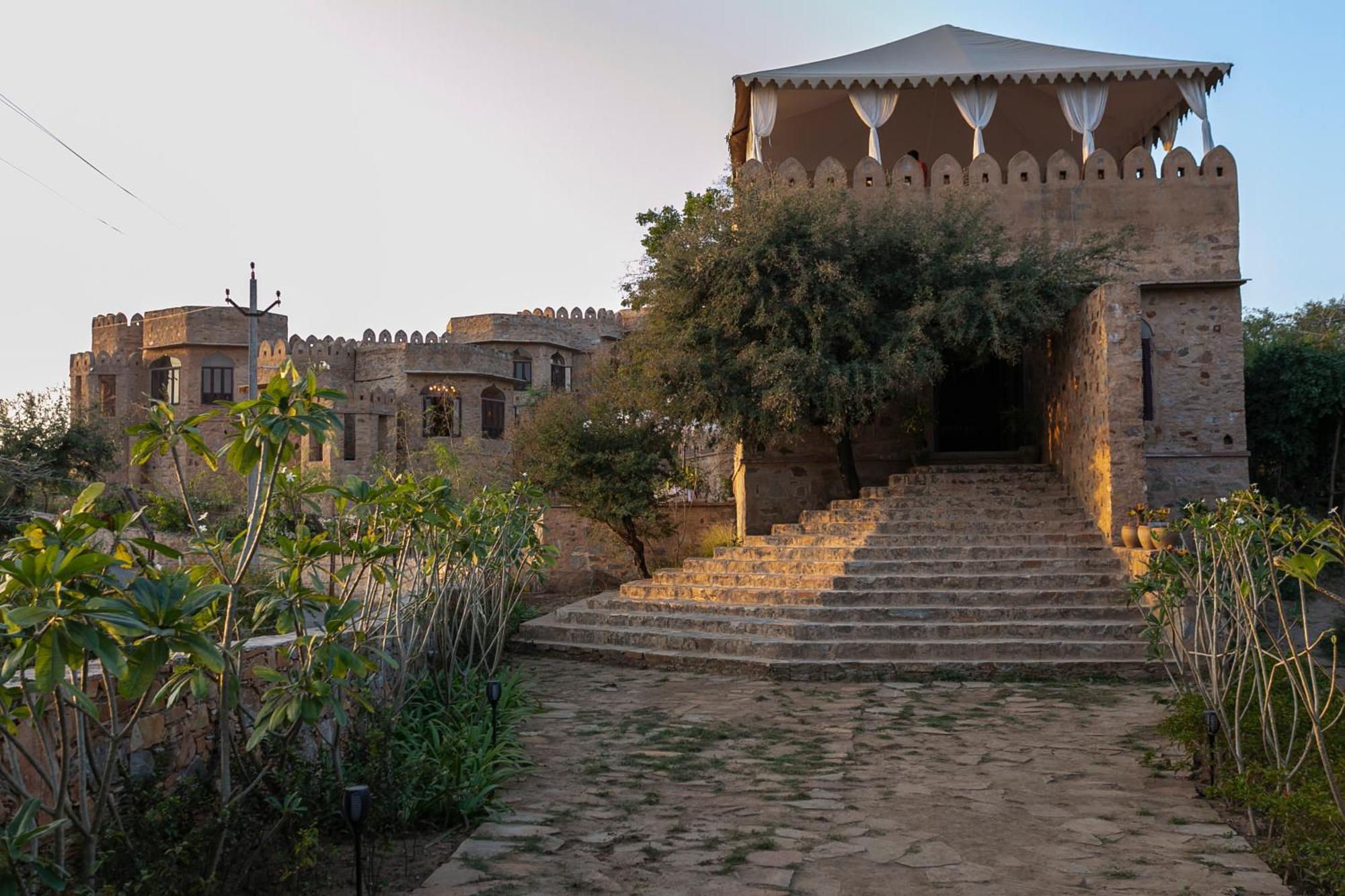 Manmatha A Luxury Retreat Bed and Breakfast Udaipur Esterno foto